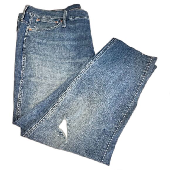 J.Crew 9" Vintage Straight Jeans Size 36 Perfecting Pockets Raw Hem Light Wash - Picture 1 of 9